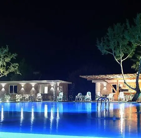 Divjaka Resort Resort 3*