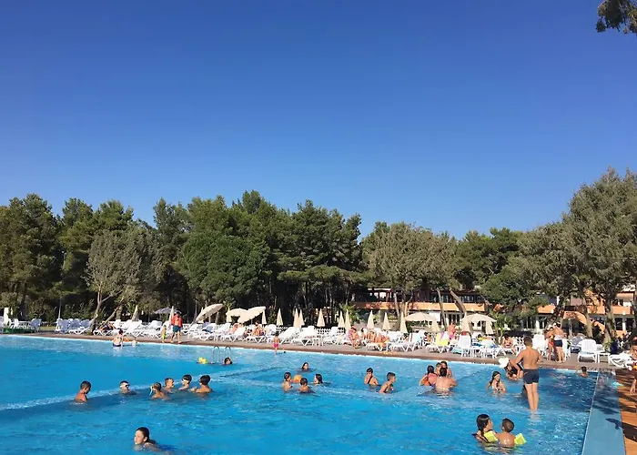 Resort Divjaka Resort 3*