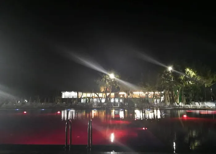 Divjaka Resort 3*